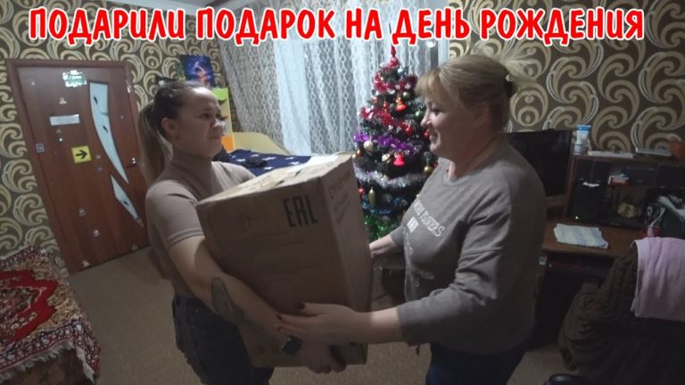 Виталик и Ангелина: МАМЕ МИХЕЯ СДЕЛАЛИ ОПЕРАЦИЮ / ПОДАРИЛИ ПОДАРОК / АНГЕЛИНА ПОЛУЧИЛА ПАСПОРТ / ПОЕЗДКА В РОСТОВ / ВЛОГ